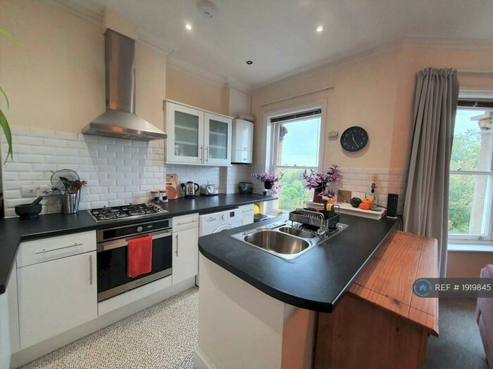 2 Bedroom Flat To Rent In Ashley Hill, Bristol, BS7