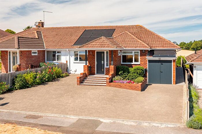 3 Bedroom Semi-Detached Bungalow For Sale In Glebe Road, Welwyn, AL6