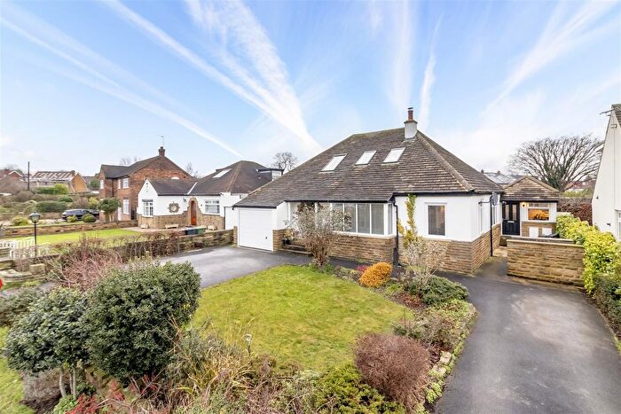 6 Bedroom Detached House For Sale In Wynmore Avenue, Bramhope, Leeds, LS16