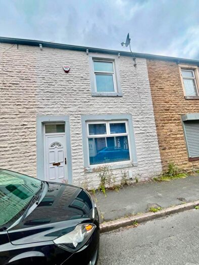 3 Bedroom Terraced House For Sale In Wynotham Street, Burnley, BB10