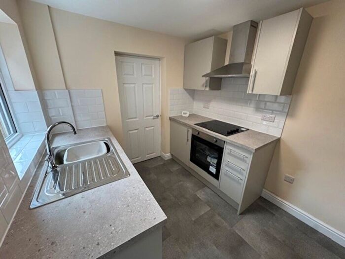 3 Bedroom Terraced House To Rent In Duke Avenue, Maltby, S66