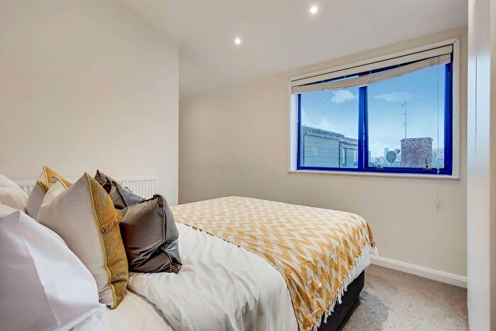 1 Bedroom Flat To Rent In Canonbury Heights East, East Canonbury, London, N1