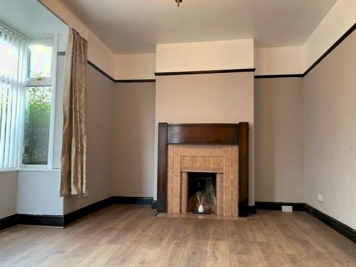 3 Bedroom House To Rent In Hall Park, Lancaster, LA1