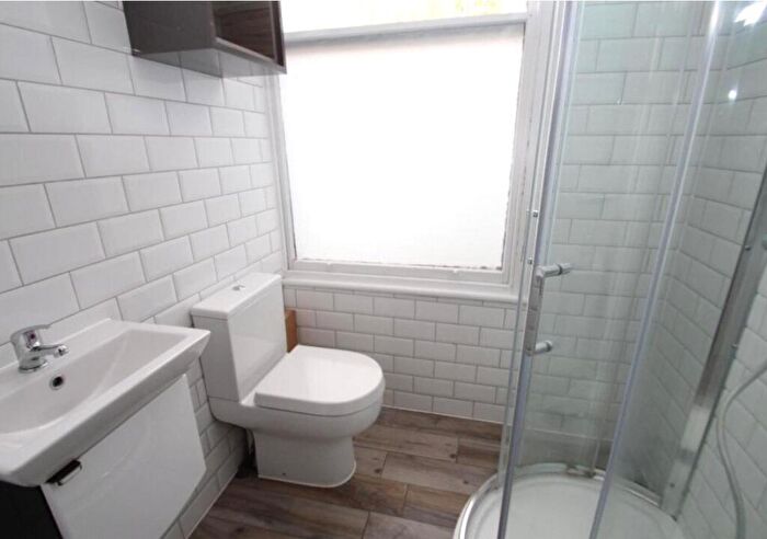 1 Bedroom Apartment To Rent In Leonard Street, London, EC2A