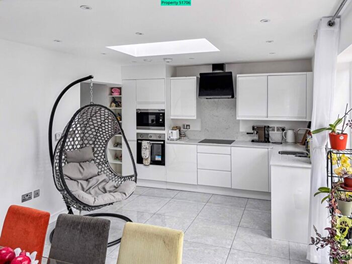 4 Bedroom Terraced House For Sale In Long Acre, Basildon, SS14