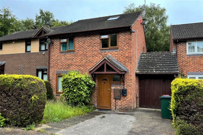 4 Bedroom Semi-Detached House To Rent In Abrahams Road, Broadfield, Crawley, West Sussex, RH11