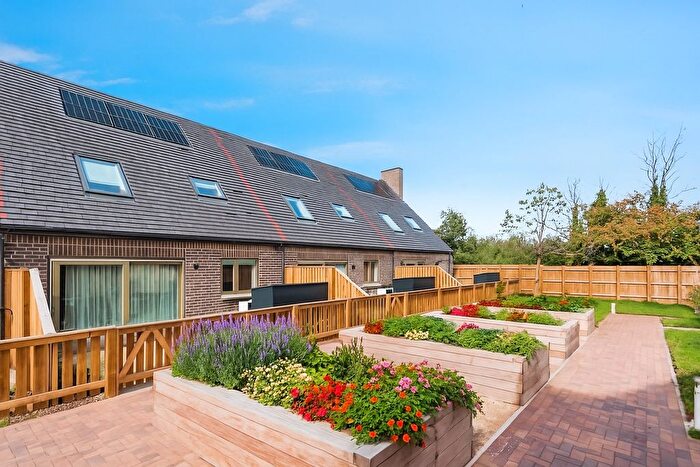 3 Bedroom Terraced House For Sale In The Oak Oakfield, Swindon, SN3