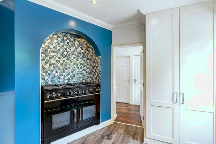 5 Bedroom Detached House For Sale In Moorland Crescent, Homestead Estate, Menston, Ilkley, LS29