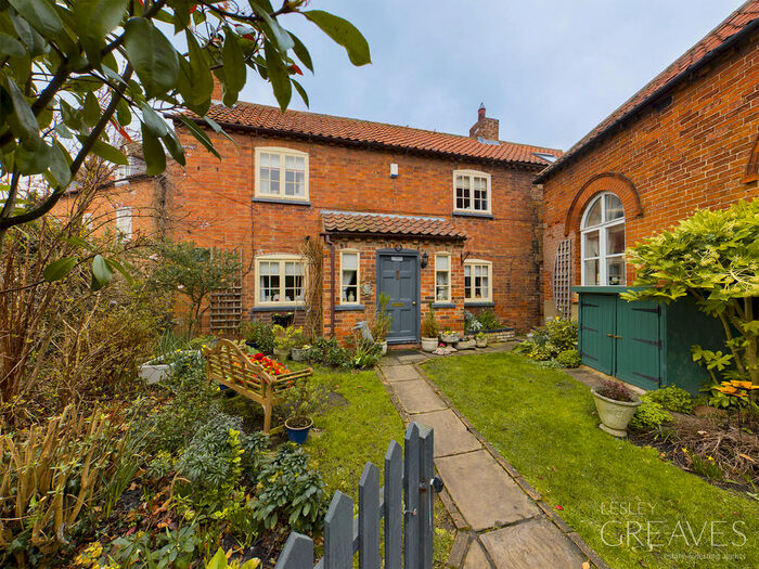 2 Bedroom Cottage For Sale In Main Street, Norwell, Newark, NG23