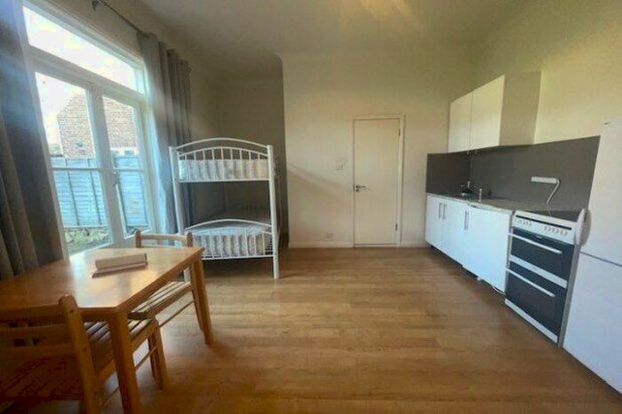 Studio To Rent In Borthwick Road, London, E15