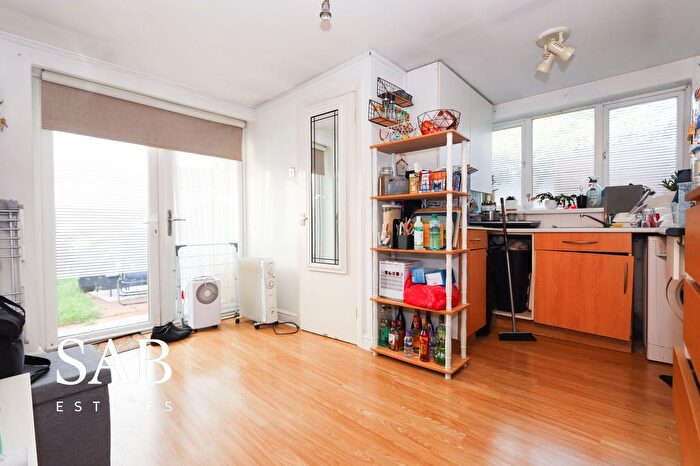 1 Bedroom Studio To Rent In Birkbeck Avenue, Greenford, UB6