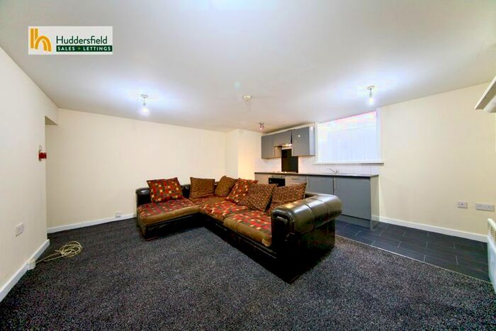 1 Bedroom Flat To Rent In Fitzwilliam Street, Huddersfield, HD1