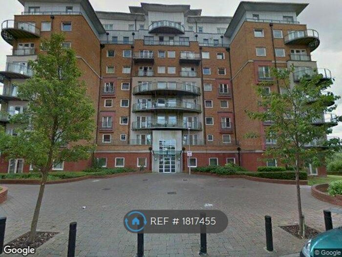 2 Bedroom Flat To Rent In Winterthur Way, Basingstoke, RG21