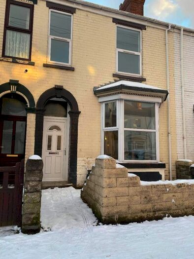 3 Bedroom Terraced House To Rent In Jalland Street, Hull, HU8