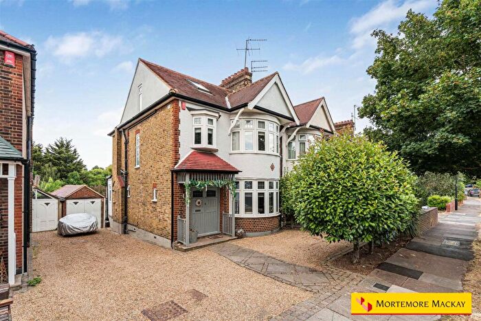 4 Bedroom Semi-Detached House For Sale In Park Drive, London, N21