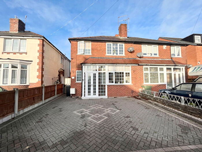 3 Bedroom Semi Detached House For Sale In Crabourne Road, Dudley Wood, Netherton, Dudley, DY2