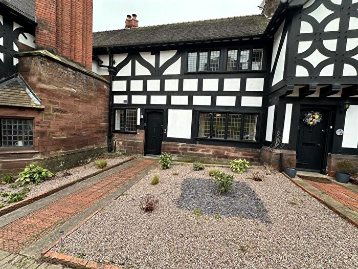 2 Bedroom Cottage To Rent In Manor Road, Thornton Hough, CH63