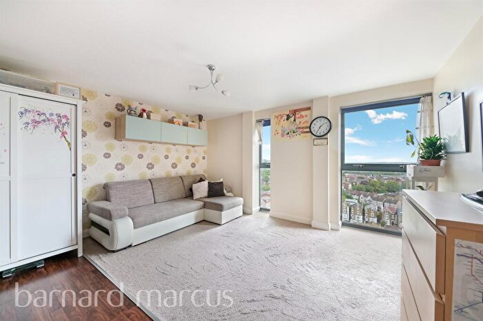 1 Bedroom Flat For Sale In London Road, Croydon, CR0