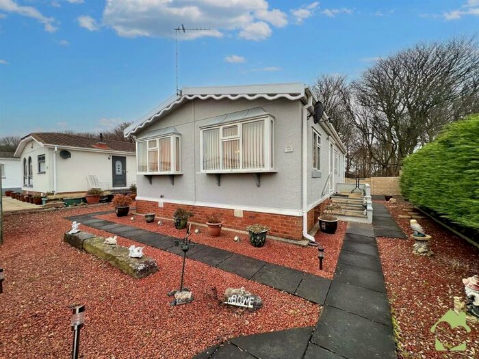 2 Bedroom Park Home For Sale In Carr Bridge Residential Park, Blackpool, FY4