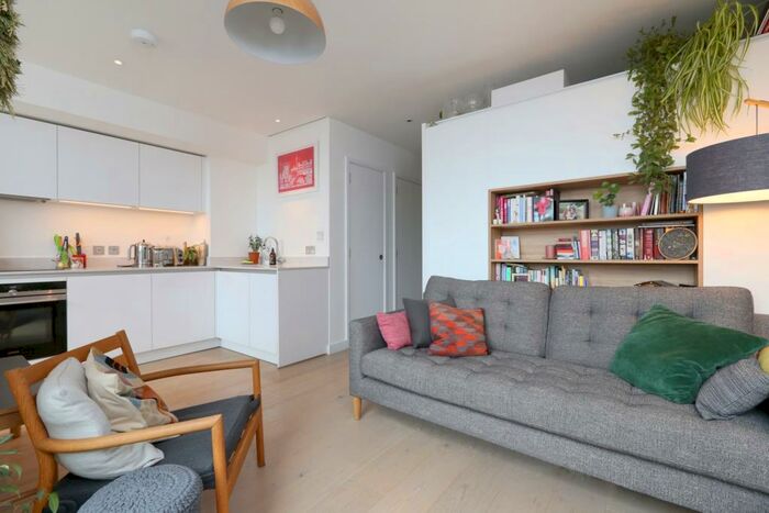 Studio To Rent In Hill House, Highgate Hill, Highgate, N19