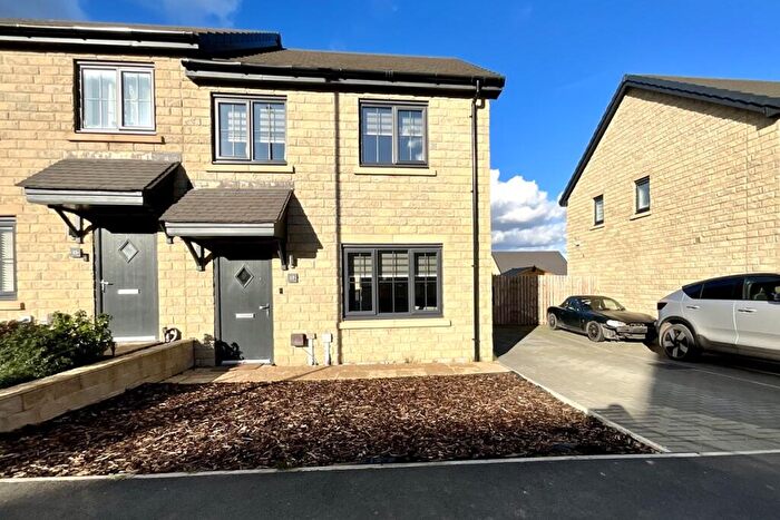 3 Bedroom Semi-Detached House For Sale In Milestone Way, Swallownest, Sheffield, S26
