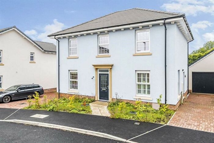 4 Bedroom Detached House For Sale In Willow Drive, Uffculme, Cullompton, Devon, EX15