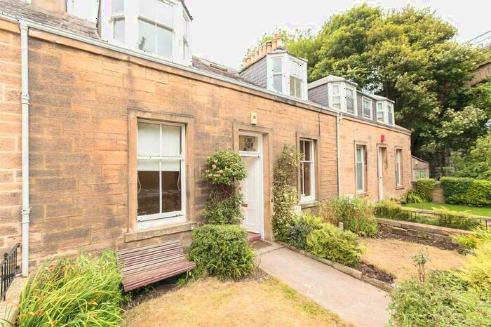 4 Bedroom Terraced House To Rent In Coltbridge Avenue, Edinburgh, EH12