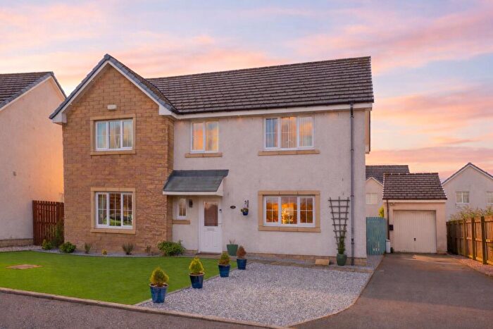 4 Bedroom Detached House For Sale In Meadowpark Avenue, Bathgate, EH48