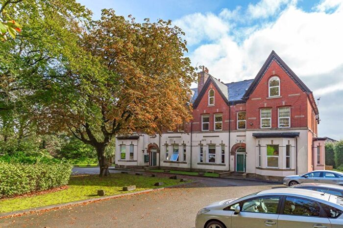 2 Bedroom Apartment For Sale In Neilston Rise, Bolton, BL1