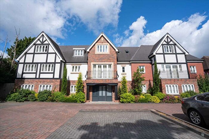 3 Bedroom Flat To Rent In St. Bernards Road, Solihull, B92