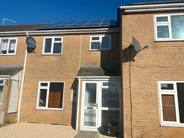 3 Bedroom Terraced House To Rent In Fieldmere Close, Witney, OX28