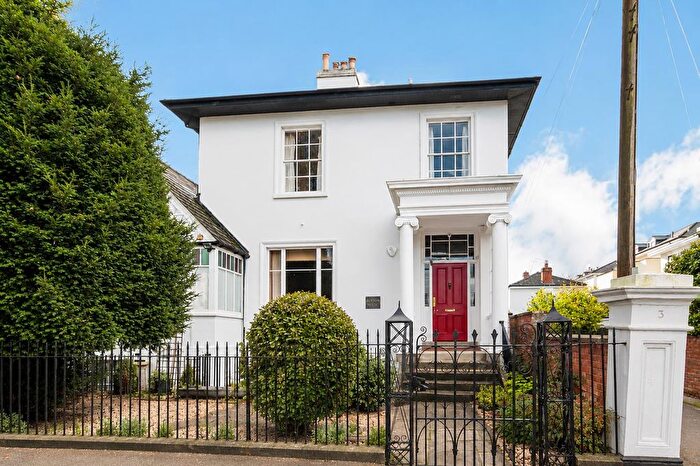 2 Bedroom Flat To Rent In The Park, Cheltenham, GL50