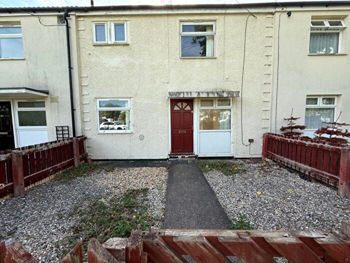 3 Bedroom Terraced House To Rent In Faircourt, Orchard Park Estate, Hull, HU6