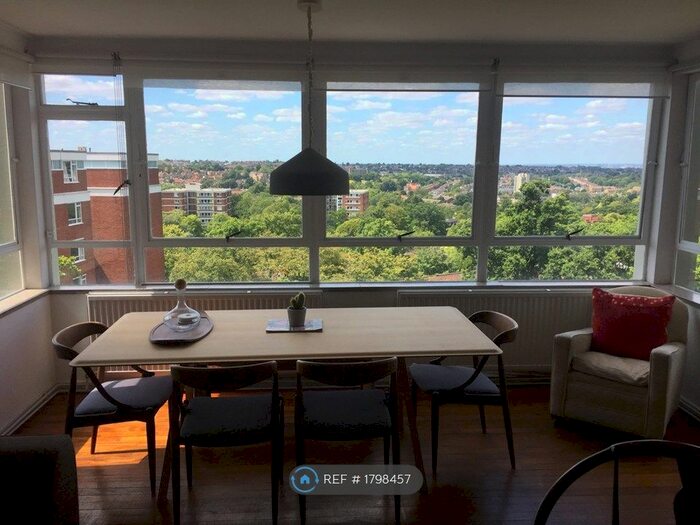 3 Bedroom Flat To Rent In Grenville Court, London, SE19