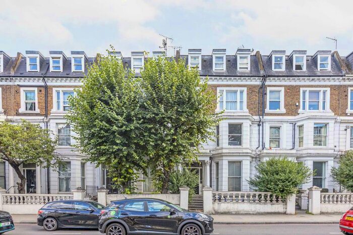 2 Bedroom Flat To Rent In Holland Road, London, W14