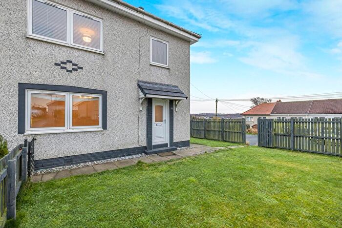 3 Bedroom End Of Terrace House For Sale In St. Andrews Place, Glasgow, G65