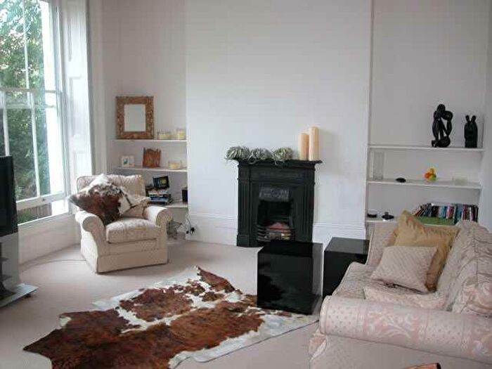 2 Bedroom Flat To Rent In Blackheath London, SE3