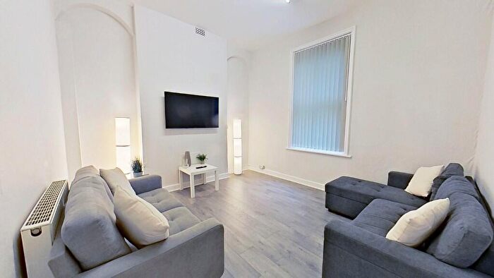 8 Bedroom Semi-Detached House To Rent In Hampden Street, Nottingham, NG1