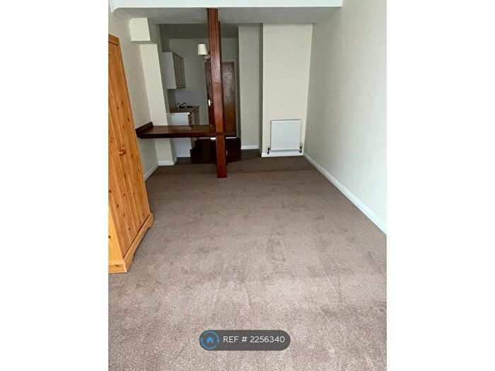 Studio To Rent In Balmoral Road, Gillingham, ME7