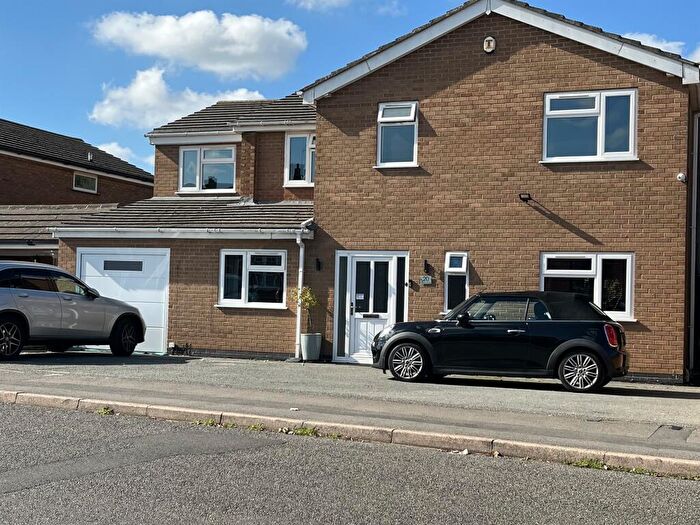 5 Bedroom Detached House For Sale In Severn Road, Oadby, Leicester, LE2