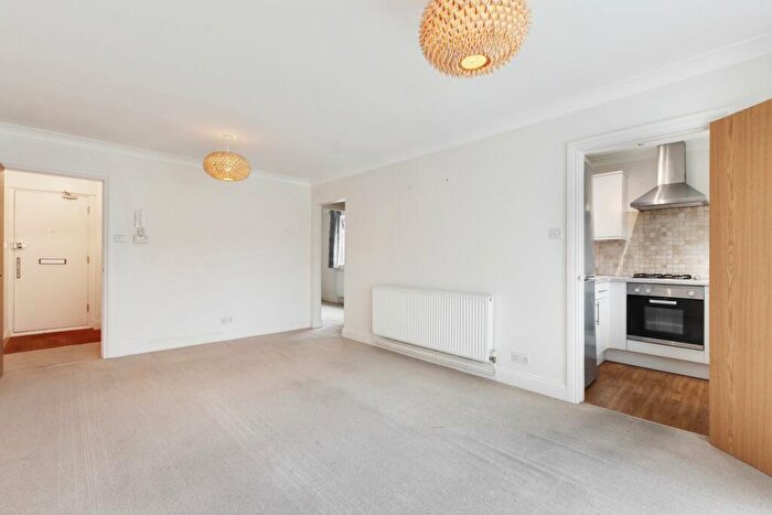 1 Bedroom Apartment For Sale In Sidcup Hill, Sidcup, DA14