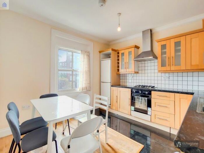 3 Bedroom Apartment To Rent In Haverstock Hill, Chalk Farm, London, NW3