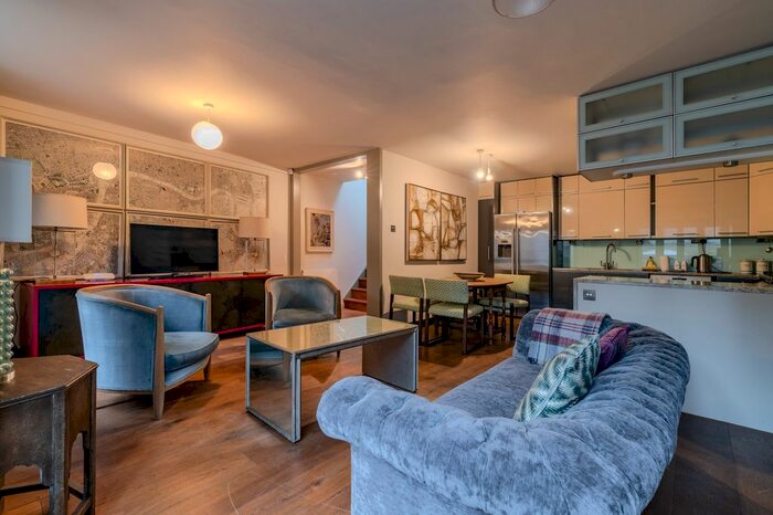 3 Bedroom Town House To Rent In Dunworth Mews, London, England, United Kingdom, London, W11