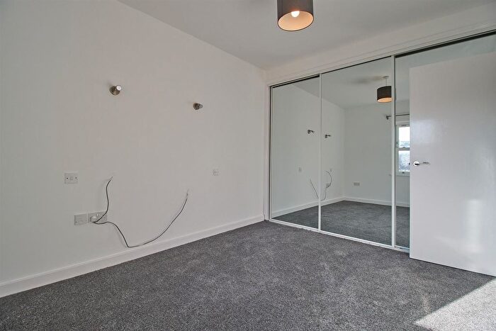2 Bedroom Flat For Sale In Underwood Court, Glenfield, Leicester, LE3