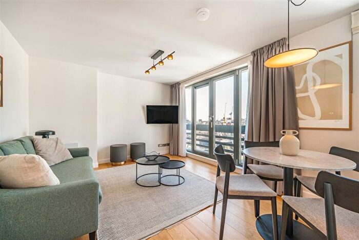 2 Bedroom Flat To Rent In Tottenham Street, Fitzrovia Amp; Covent Garden, W1T