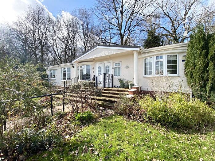 2 Bedroom Bungalow For Sale In Tweedale Drive, Severn Gorge Park, Telford, Shropshire, TF7