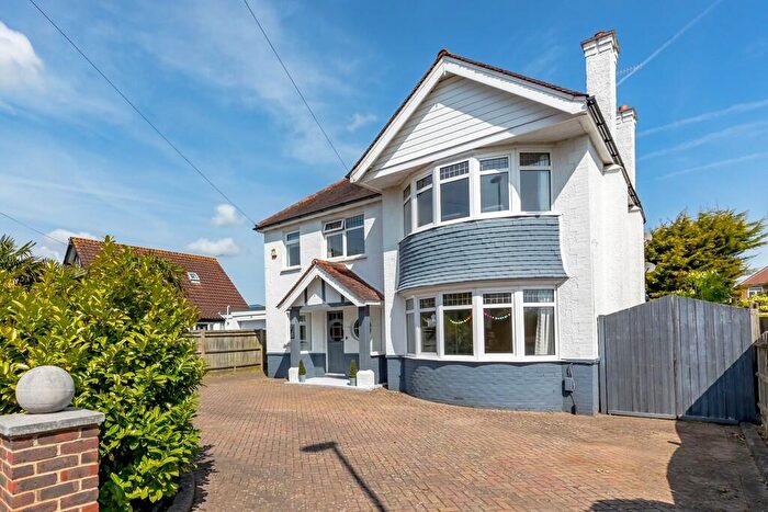 5 Bedroom Detached House To Rent In St. Lawrence Avenue, Worthing, BN14