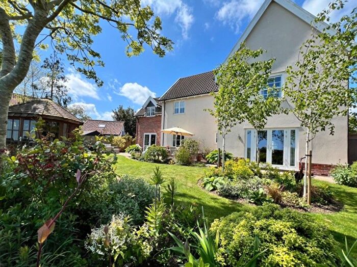4 Bedroom Detached House For Sale In Priory Meadows, Darsham, IP17
