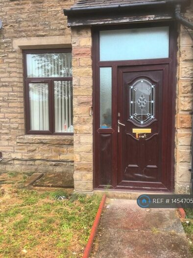 2 Bedroom Flat To Rent In Rhyddings Street, Oswaldtwistle, BB5