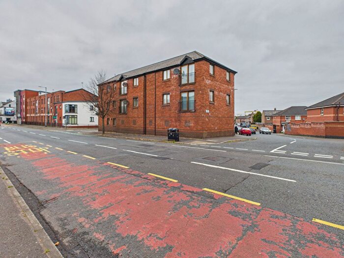 1 Bedroom Flat To Rent In - Beersbridge Road, Beersbridge Road, Belfast, BT5